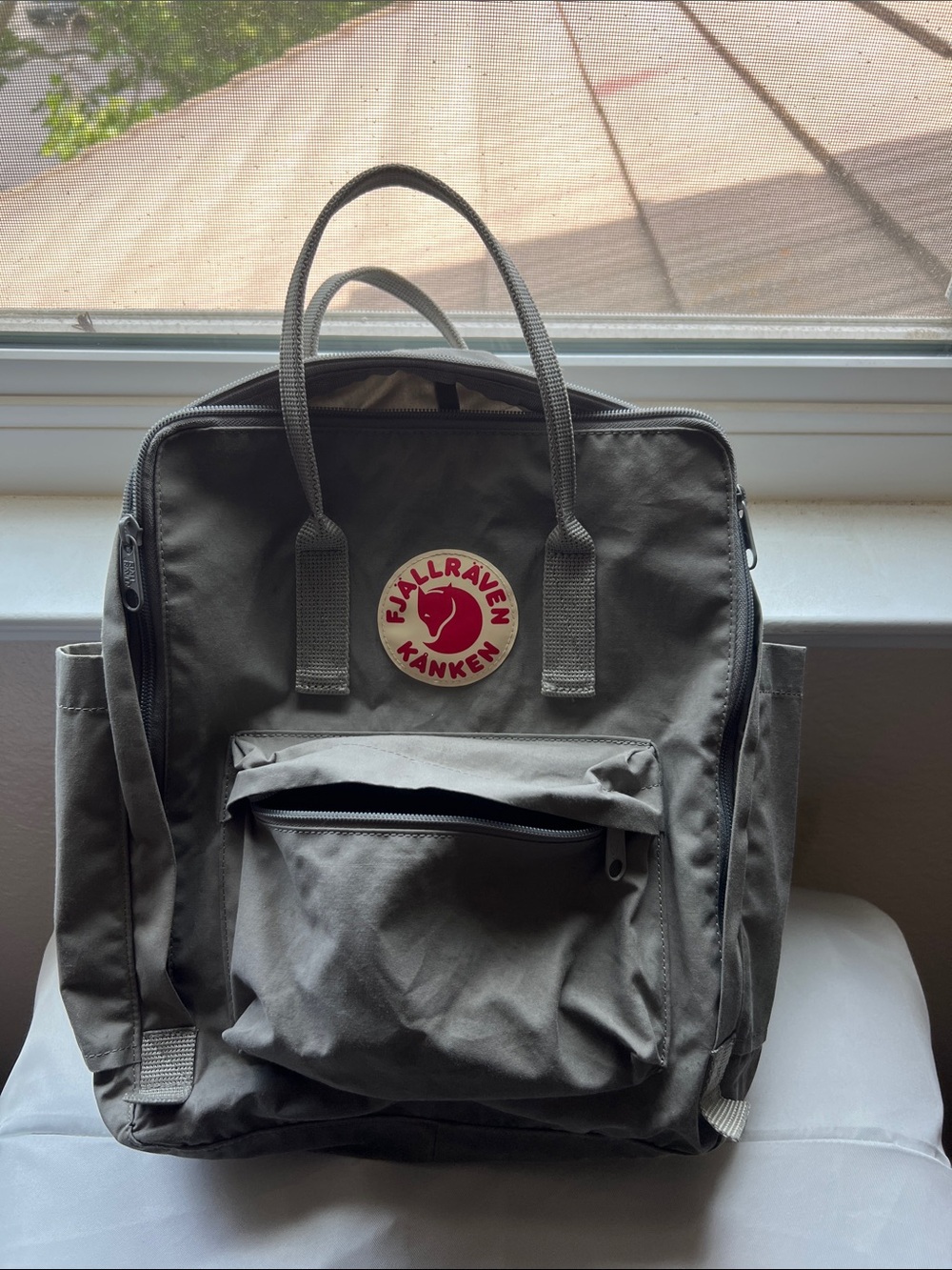 Kånken Classic Backpack - Gray